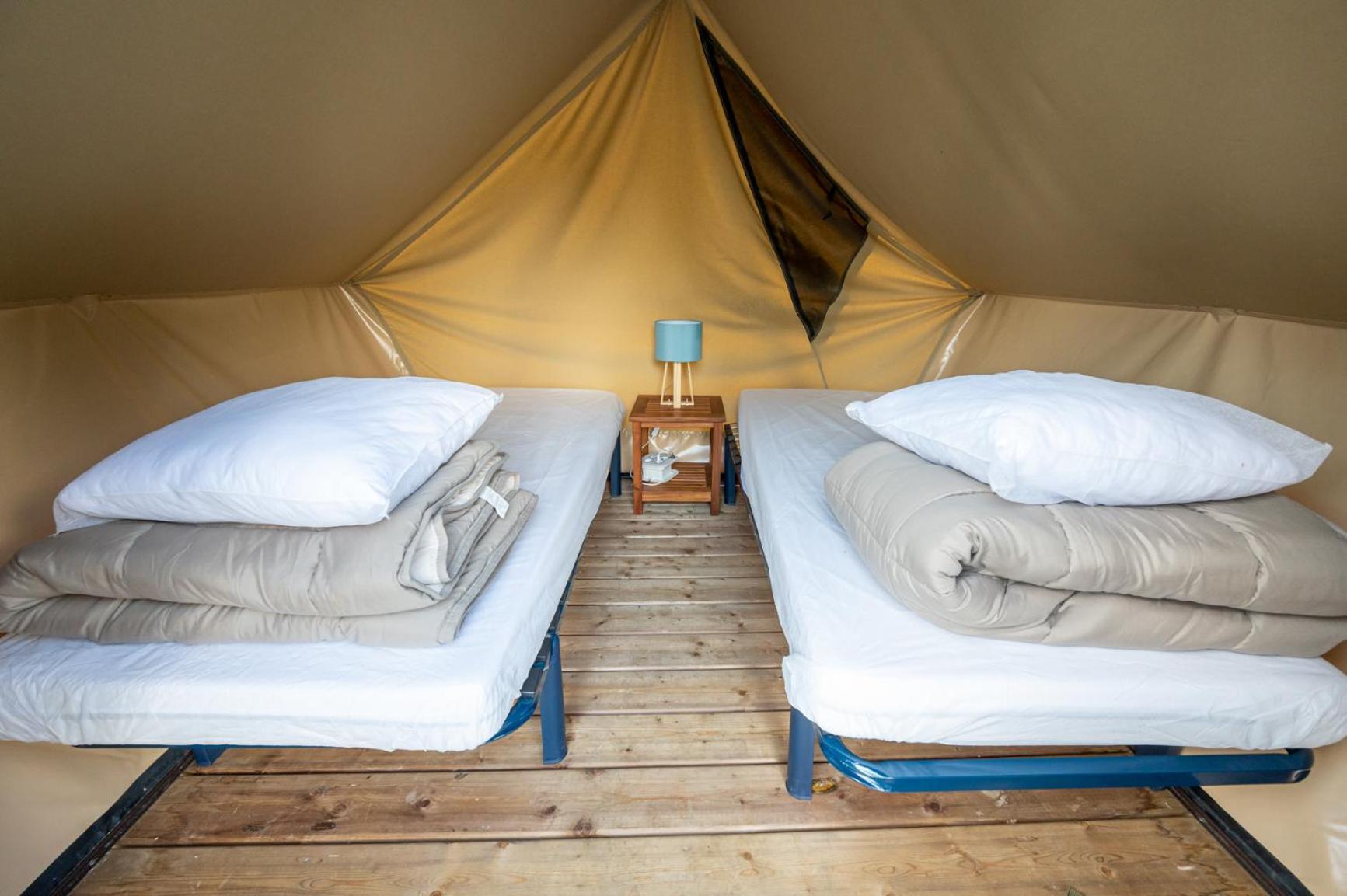 Camping Les Vosges Du Nord Oberbronn Habitación foto